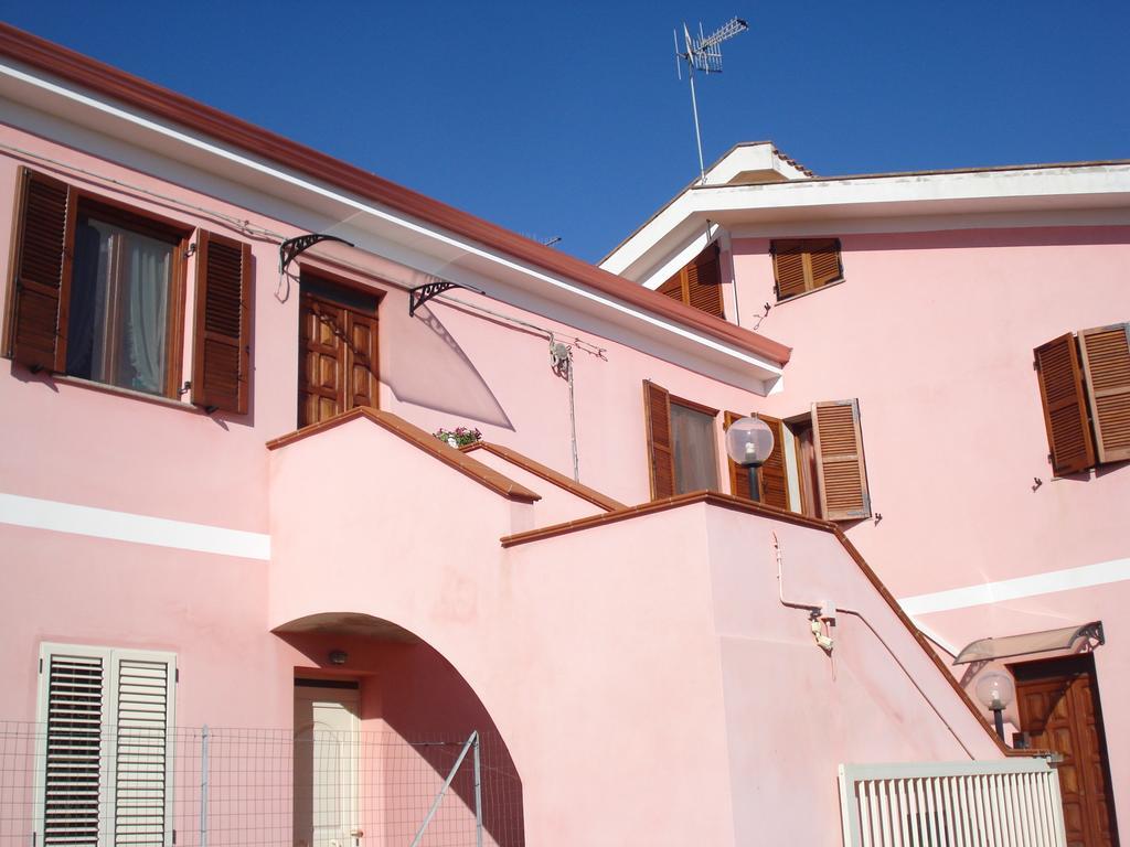 Bed and Breakfast L'Aurora Viola Carbonia Exteriér fotografie