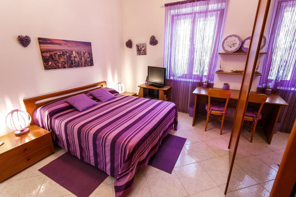 Bed and Breakfast L'Aurora Viola Carbonia Exteriér fotografie