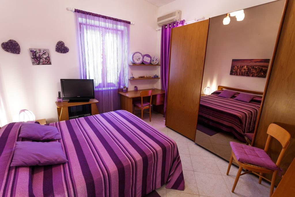 Bed and Breakfast L'Aurora Viola Carbonia Exteriér fotografie