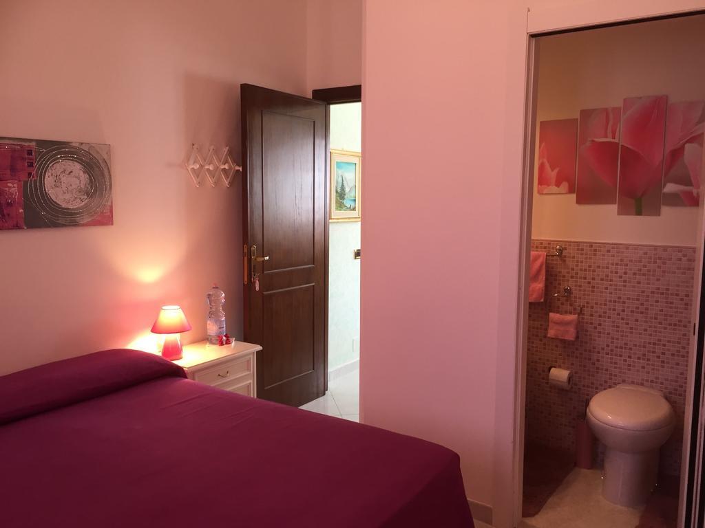 Bed and Breakfast L'Aurora Viola Carbonia Exteriér fotografie